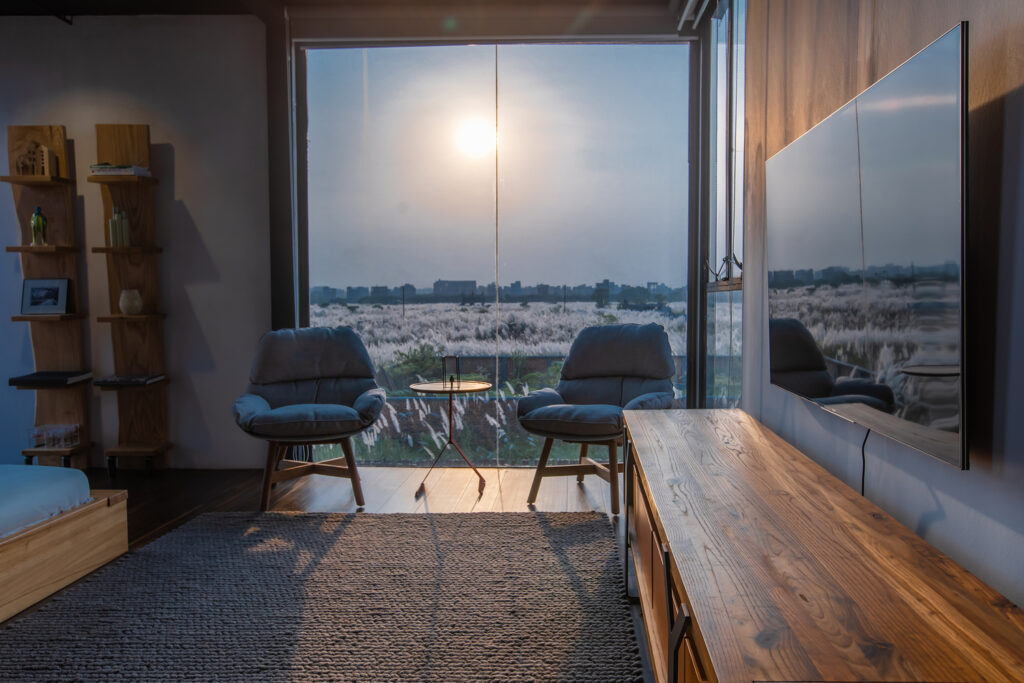 Rustic Retreat – Escape Den