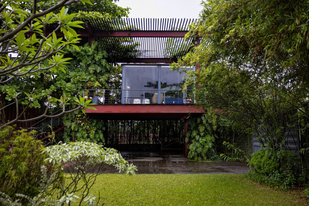Rustic Retreat – Escape Den