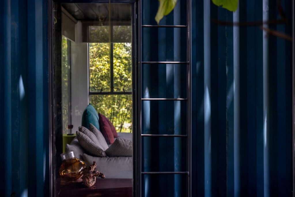 Rustic Retreat – Escape Den