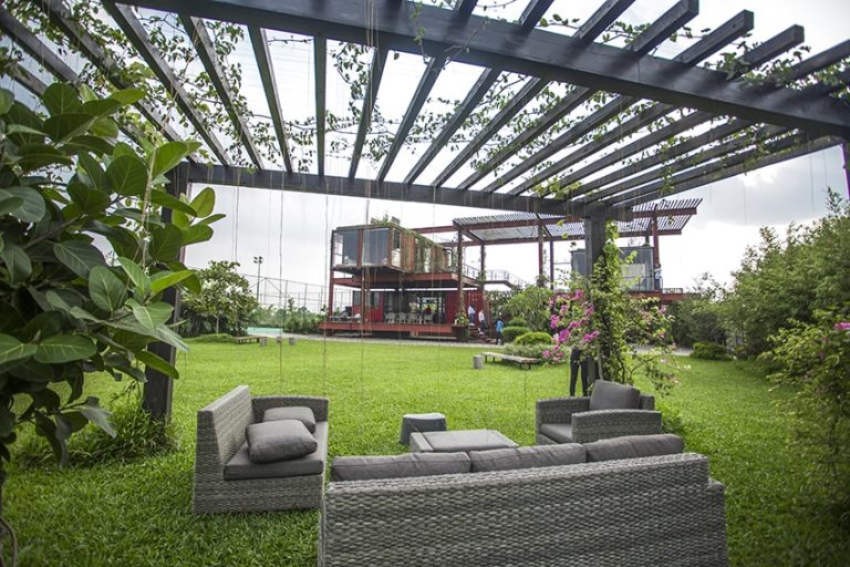 Rustic Retreat – Escape Den
